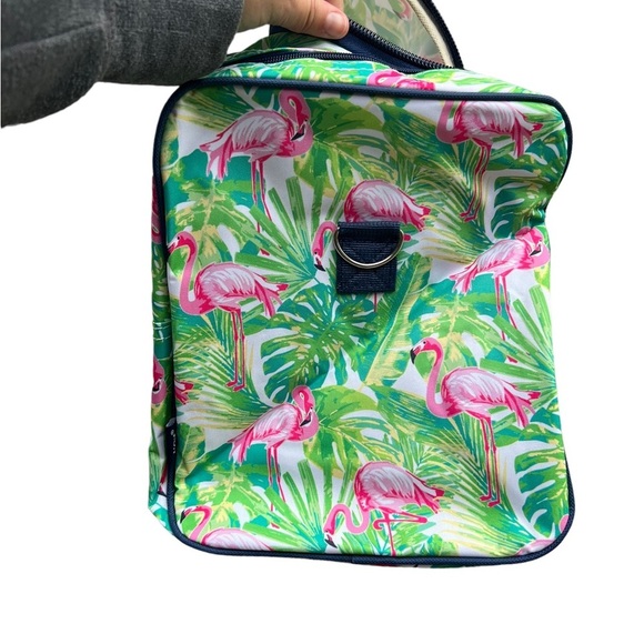 3 PIECE SET NGIL FLAMINGO ISLAND DUFFLE BAG 20"+CROSSBODY PURSE+WALLET - Picture 7 of 12